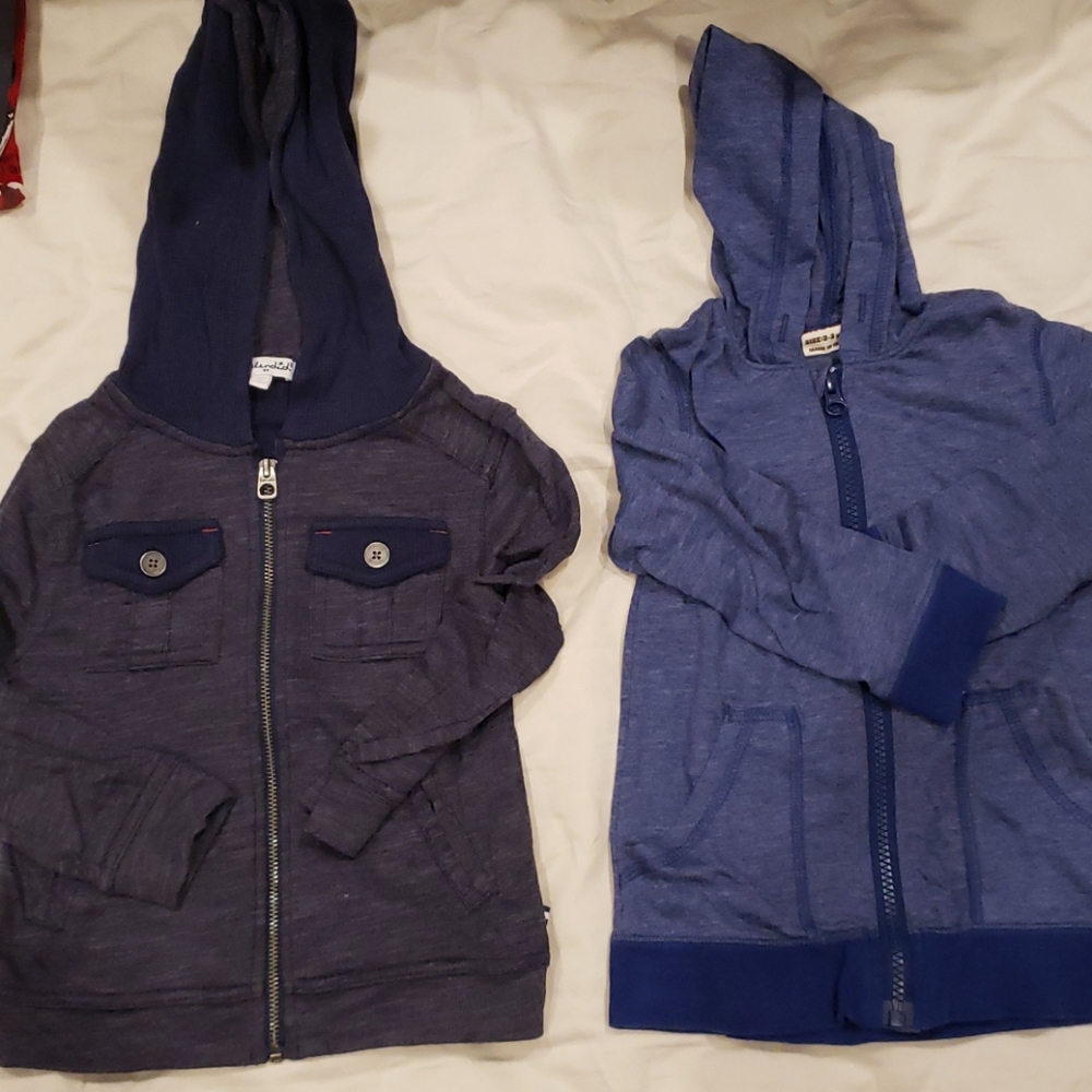 2 light sweatshirts